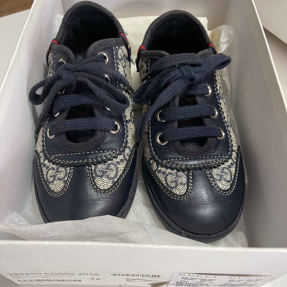 Toddler boys Gucci loafers.